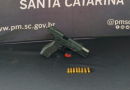 Mulher é presa por porte ilegal de arma de fogo durante abordagem