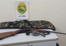 Homem é preso por ameaça e posse ilegal de armas