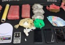 Polícia Militar desarticula ponto de tráfico e apreende mais de 2,6 quilos de drogas em ação em São José do Cedro e São Miguel Do Oeste