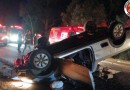 Casal de idosos fica ferido em colisão seguida de capotamento de veículo no Meio-Oeste