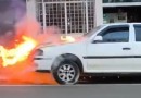 Incêndio atinge automóvel Gol na área central