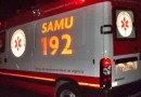 Homem embriagado bate motocicleta em ambulância do SAMU e acaba preso