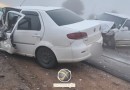 Colisão entre carro e caminhonete deixa vítima presa às ferragens