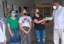 Apae recebe doação de lucro arrecadado no Sunset Rosa