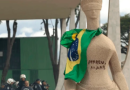 Moraes mantém condenação de mulher que pichou estátua da Justiça nos atos de 8 de janeiro