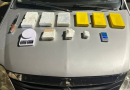 Dupla abandona carro com droga e foge; PM apreende 7 kg de cocaína em SC