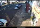 Celular é roubado na manhã de quinta-feira