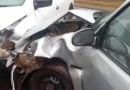 Colisão entre dois veículos deixa uma pessoa ferida