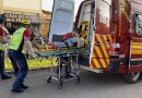 Idosa sofre ferimentos após ser atropelada no centro