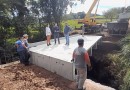 Administração municipal realiza obra da tão sonhada ponte de concreto da Linha Campinho
