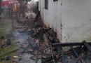 Criança e outras duas vítimas morrem carbonizadas em incêndio em residência