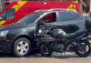 Colisão entre caminhonete e motocicleta deixa motociclista ferido