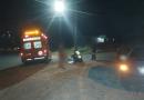 Pedras soltas na pista ocasionam queda de motocicleta na entrada do bairro Jardim Vale do Capanema