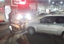 Colisão entre carro e moto deixa jovem ferida