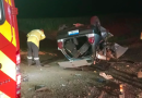 Homem morre preso às ferragens em grave acidente entre caminhão e carro na SC-480