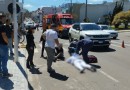 Mulher é atropelada ao tentar socorrer ciclista após acidente