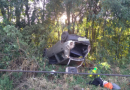 Carro apresenta falha nos freios, capota e deixa jovem ferido na SC-157