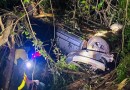 Carro cai em ribanceira na SC-155, mas bombeiros não encontram vítimas