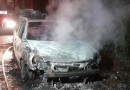 Carro pega fogo no oeste de SC