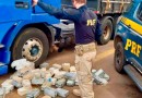 PRF apreende no RS quase 130 quilos de cocaína em fundo falso na cabine de um caminhão de Cascavel