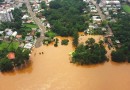 Nível do Rio Uruguai em Itapiranga supera os 12 metros interditando ruas, pontes e balsas seguem suspensas