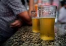 Dona de bar cobra R$ 700 por 15 cervejas e cliente se nega a pagar