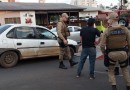 Embriagado, homem causa acidente e dá trabalho para Policiais e Bombeiros