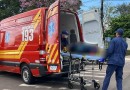 Acidente entre carro e moto deixa uma pessoa ferida no centro de SMOeste