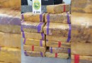 Após perseguição, PM apreende dois veículos carregados com quase uma tonelada de maconha