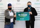 Associado da agência Sicoob recebe prêmio na promoção SicoobCap