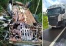 Carro cai de ribanceira e capota após colidir contra caminhão na BR-282