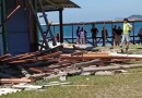 Ranchos de pesca e restaurante são demolidos em praia de Florianópolis após disputa judicial de 25 anos