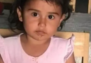 Mãe descobre filha viva durante velório ao notar vidro de caixão embaçado