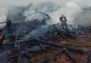 Galpão e trator são destruídos por incêndio no interior