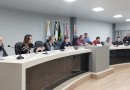 Vereadora Lene Mello, alerta aos pais sobre a importância da vacinação e comenta ações do Outubro Rosa
