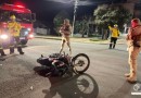 Motoqueiro fica ferido após colisão com carro que fugiu do local