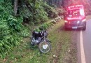 Motociclista sofre ferimentos graves em colisão com veículo