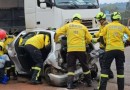Motorista rodopia, invade pista contrária e bate em carreta na SC-480