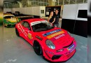 Catarinense estreia na Porsche Cup 2023 com homenagem às mulheres
