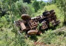 Empresário morre em capotamento de caminhão no interior de Anchieta