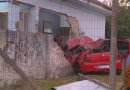 Irmãs de 22 e 26 anos morrem após carro em que estavam sair da pista e invadir casa no RS