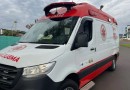 Motociclista fica ferida após queda de moto
