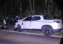 Colisão entre carro e caminhonete deixa mulher e criança mortas na PR 158