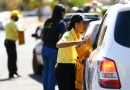 Melhor lugar de criança no carro é o meio do banco de trás