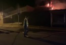 Boate pega fogo no Bairro Bela Vista em Chapecó