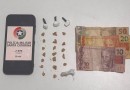 Mulher é presa por tráfico de drogas durante ação da Polícia Militar