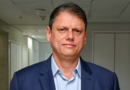 Tarcísio de Freitas é reeleito governador de São Paulo no primeiro turno