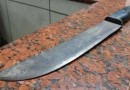 Enteado atinge padrasto com golpe de facão na cabeça