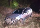 Carro sai da pista na BR-280
