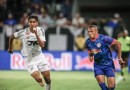 Com direito a "lei do ex", Bragantino busca empate com o Santos em jogo movimentado